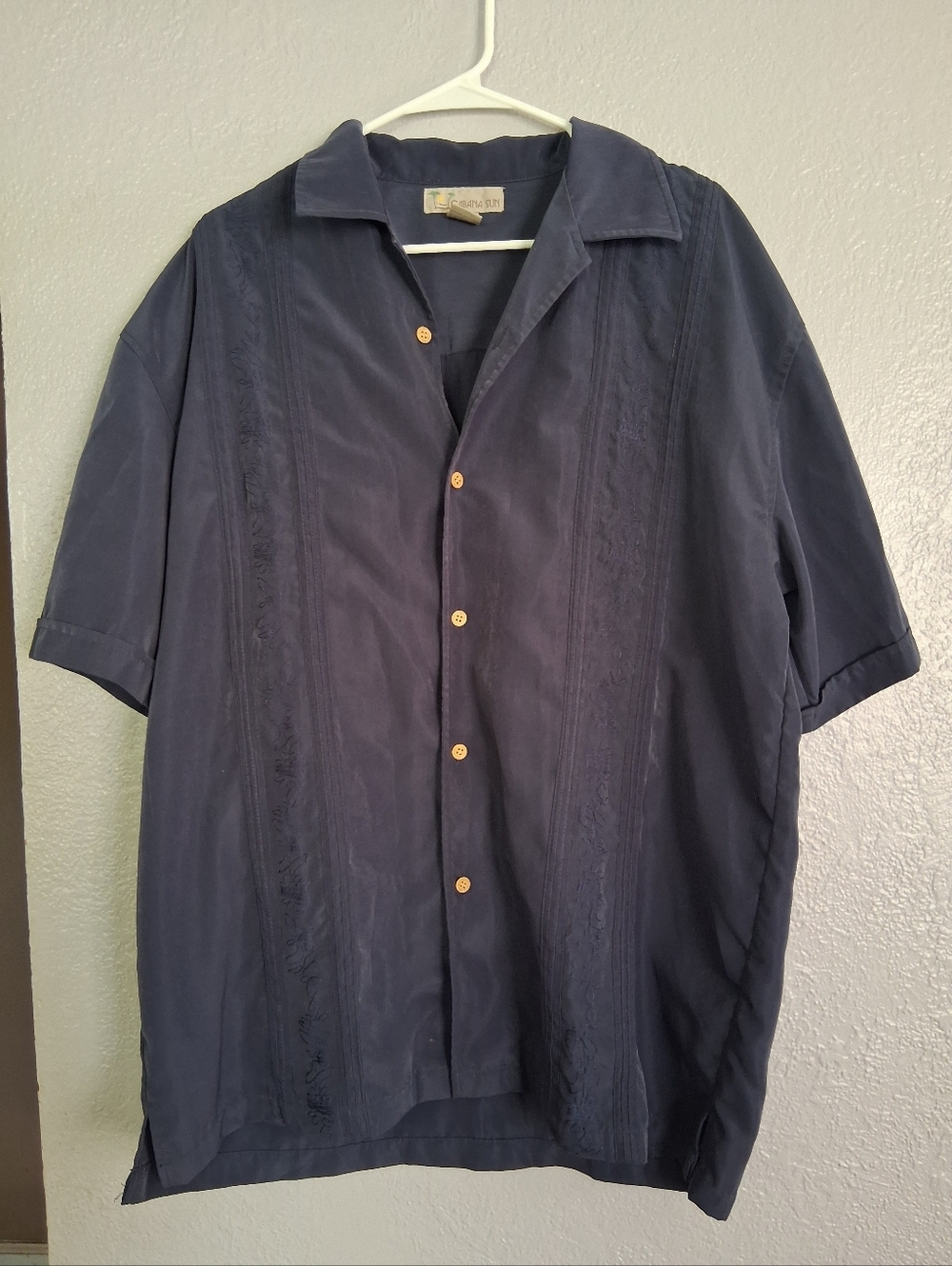 Cabana Sun Vintage Navy Blue Embroidered Short Sleeve Button Down Wooden Buttons